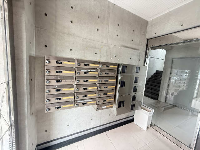 集合ポスト・宅配ボックス