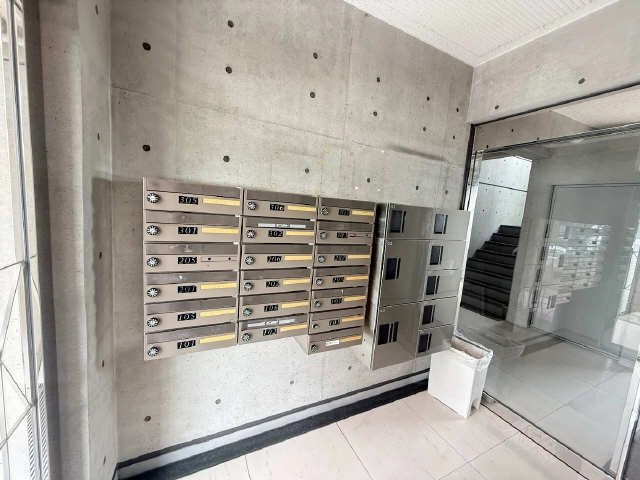 集合ポスト・宅配ボックス