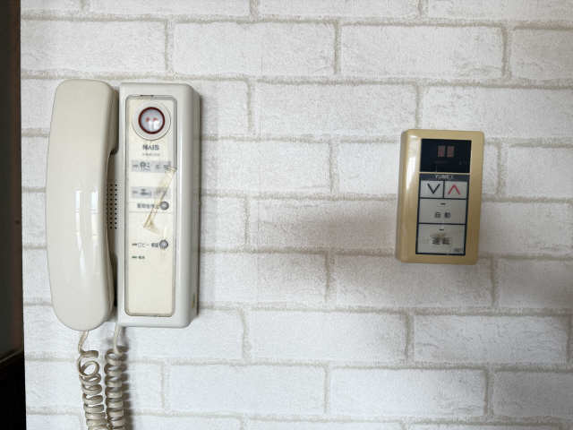 インターホン