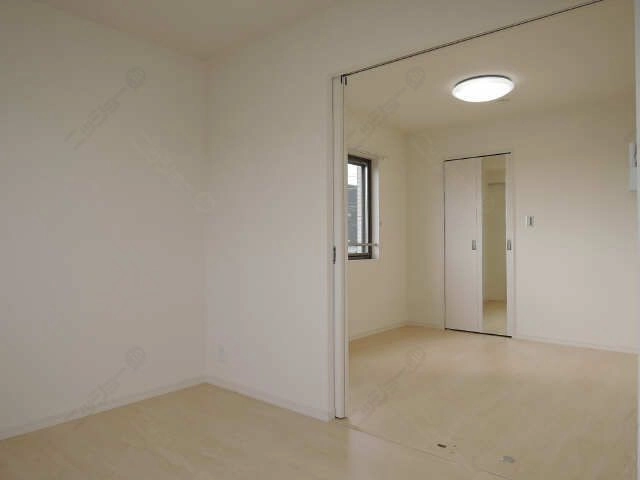 室内（同型）