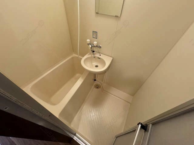 浴室(同型)