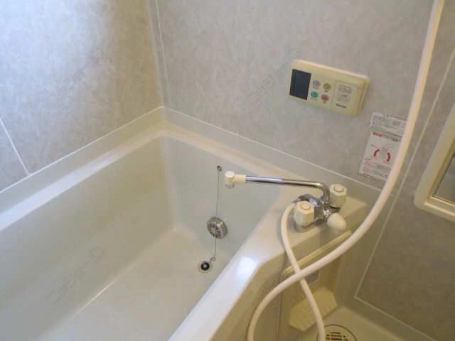 全自動追い焚きバス