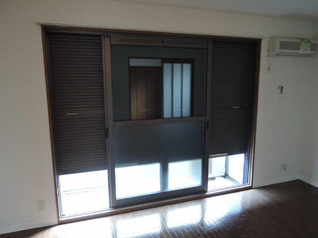 シャッター雨戸