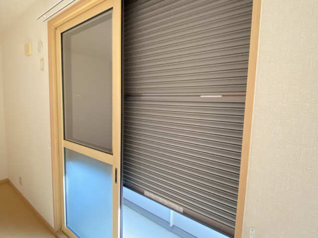 シャッター付き