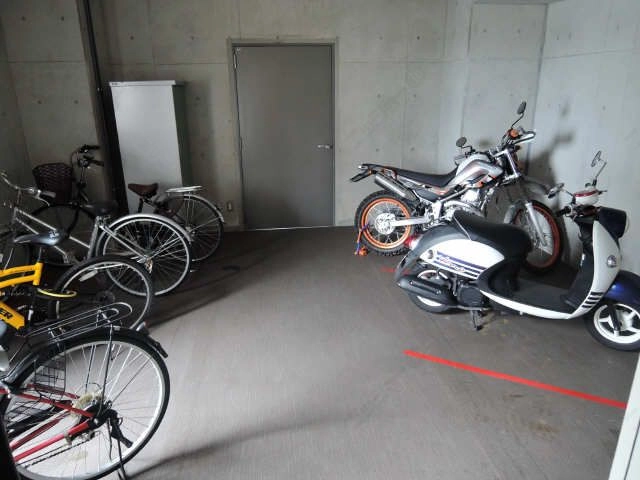 駐輪場・バイク置き場