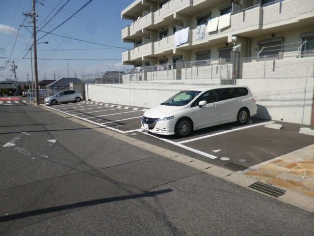 駐車場ﾍﾞﾗﾝﾀﾞ面