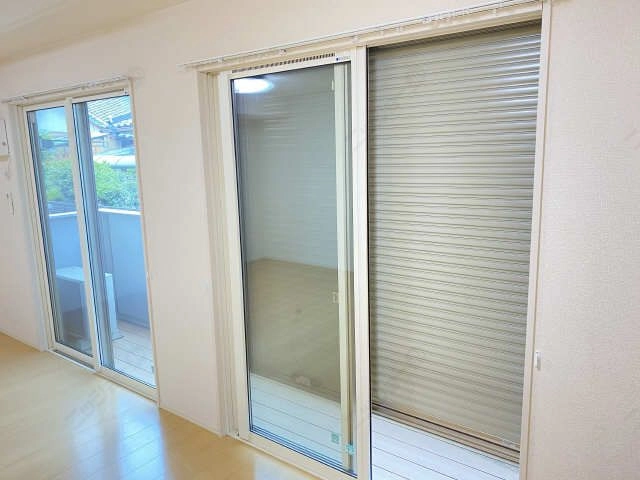 シャッター雨戸