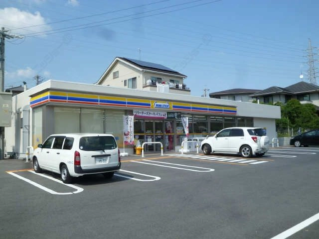 ミニストップ8分