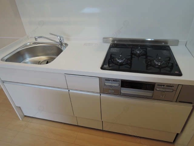 システムキッチン3口コンロ