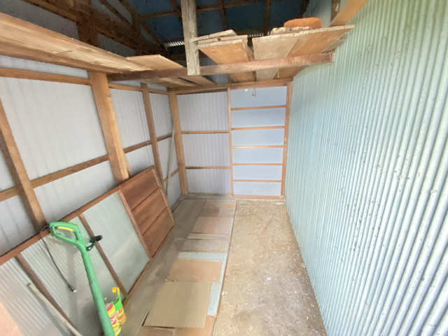 物置（外にあります）