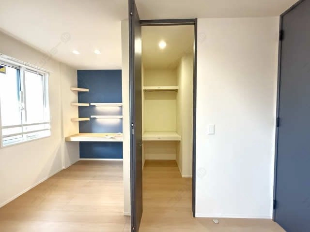 洋室2収納