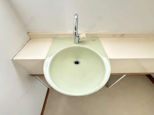 ２階トイレ洗面