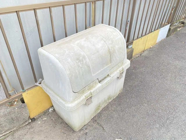 ダストボックス