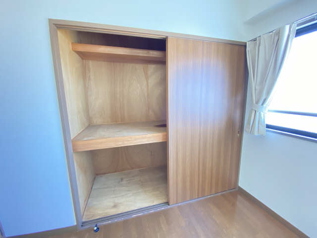 寝室収納