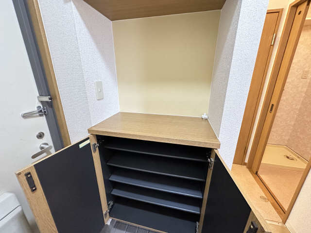 シューズボックス