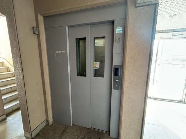 エレベーター