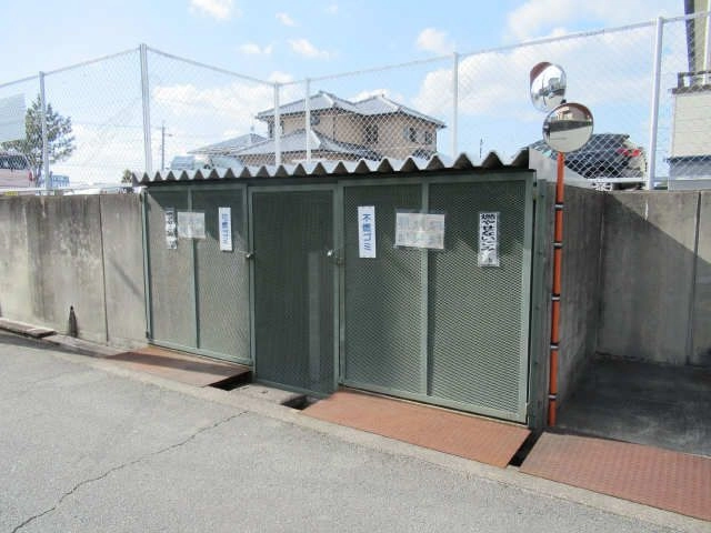 ゴミ置き場