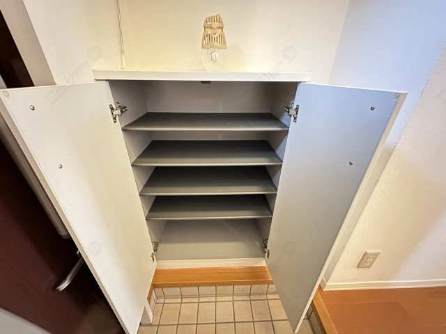 シューズボックス