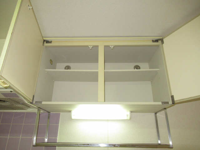 キッチン上側収納