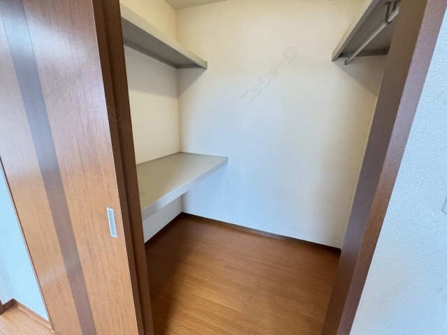 寝室収納