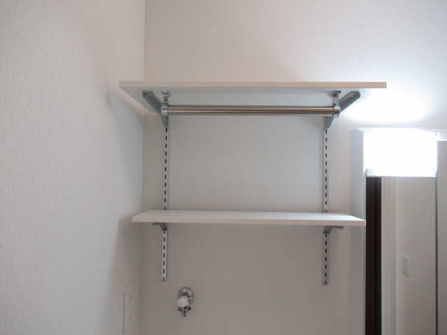 脱衣所収納棚