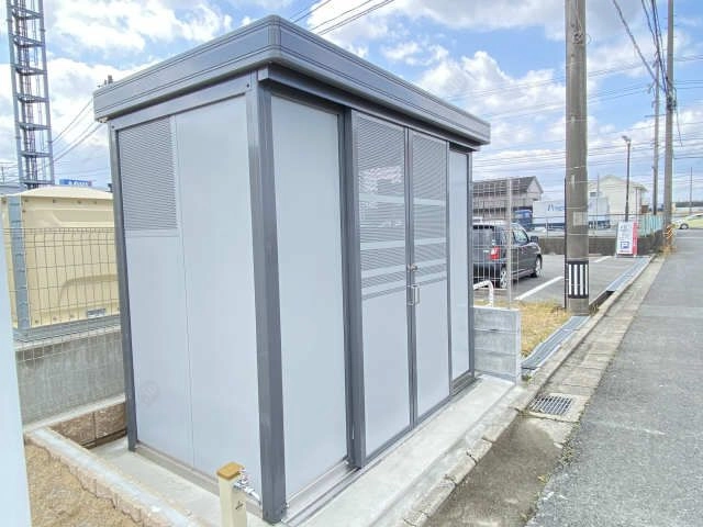 ダストボックス