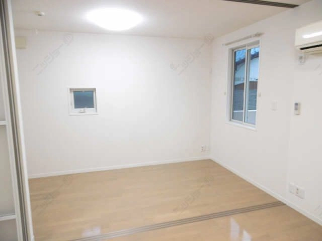 南東洋室