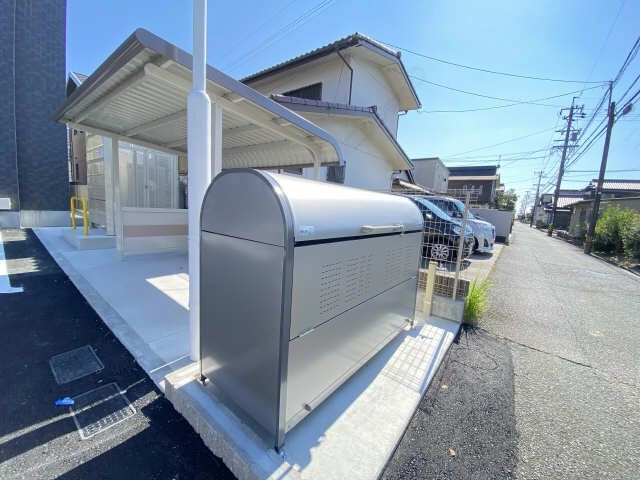 ダストボックス