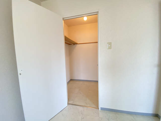 ウォークインクローゼット