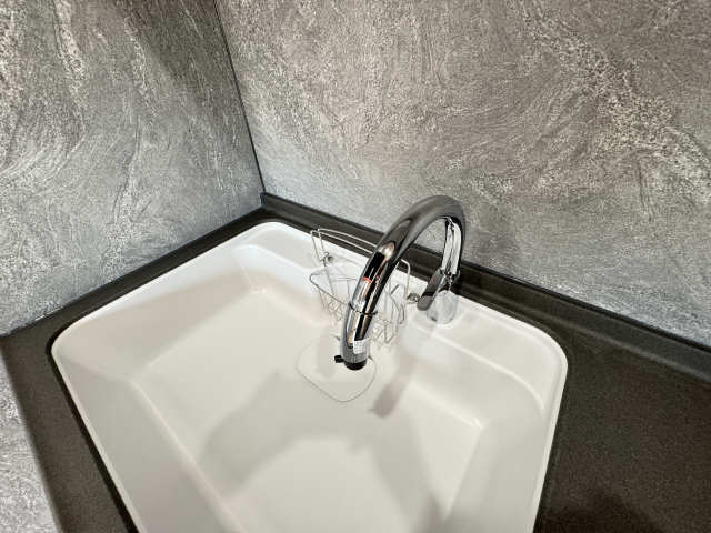 タッチレス水栓