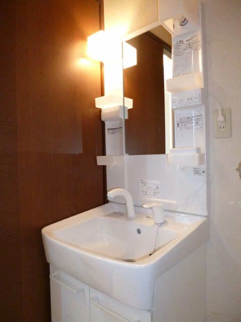 ｼｬﾝﾌﾟｰﾄﾞﾚｯｻｰ