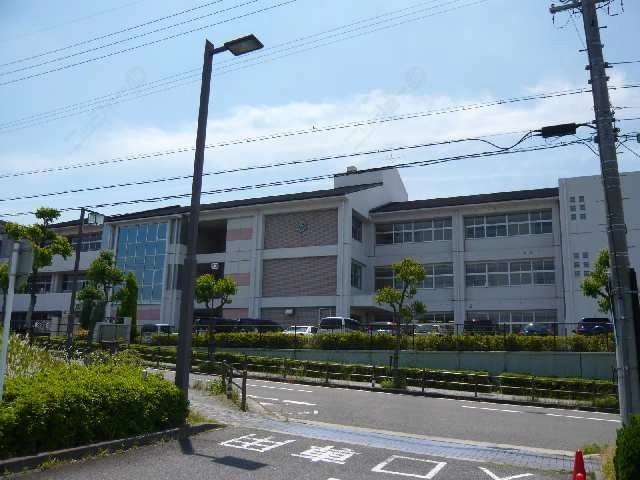 香久山小学校