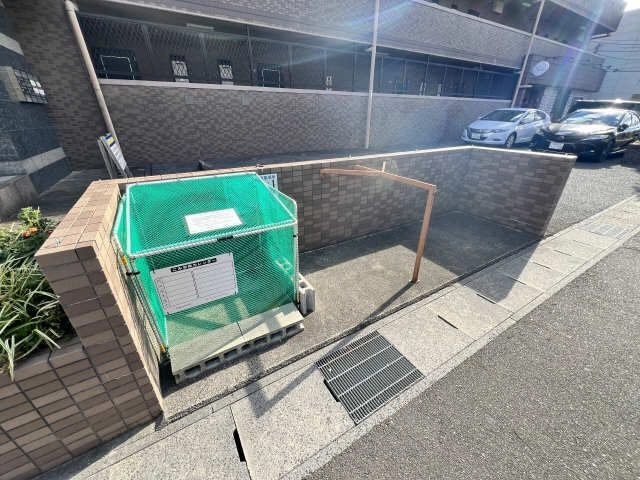ゴミ置き場