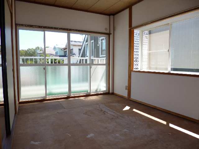 和室（畳入る前）