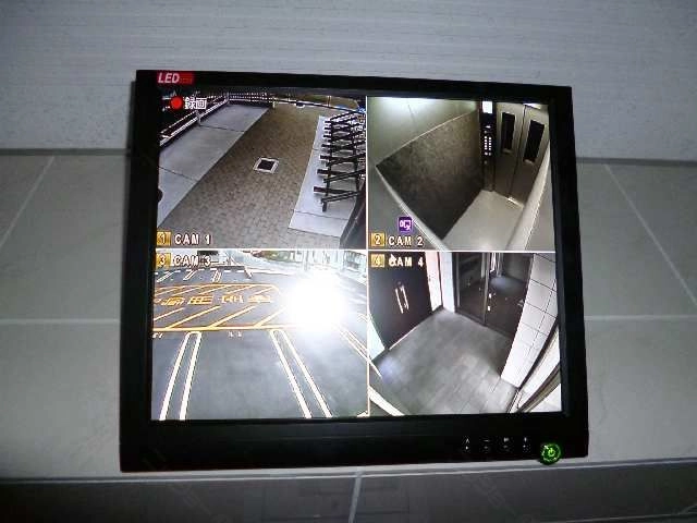 ｴﾝﾄﾗﾝｽ防犯ｶﾒﾗ映像