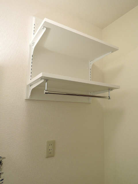 洗濯機置場上部棚