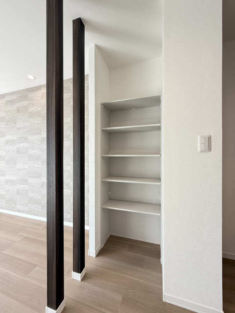 リビングオープン棚