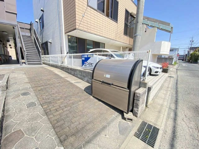 敷地内ごみ捨て場