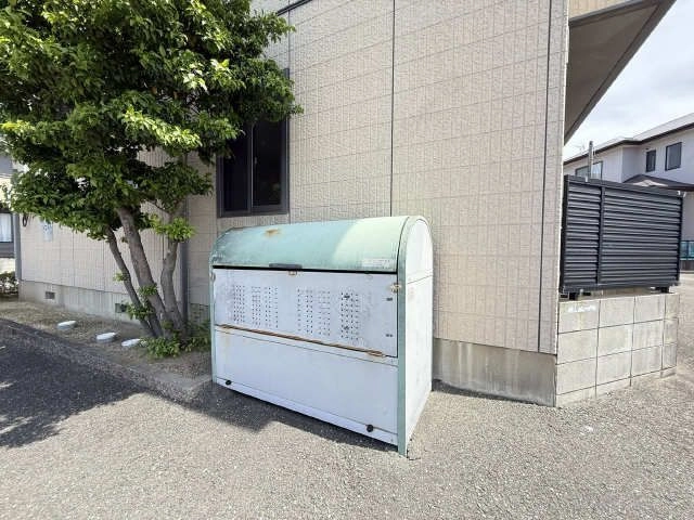 ごみ置き場