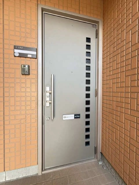 玄関扉