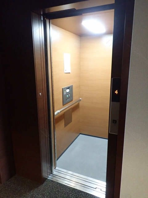 エレベーター