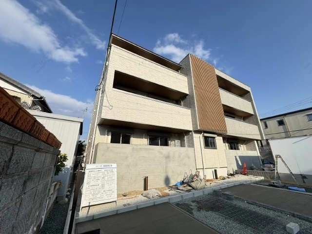 外観（建築中）