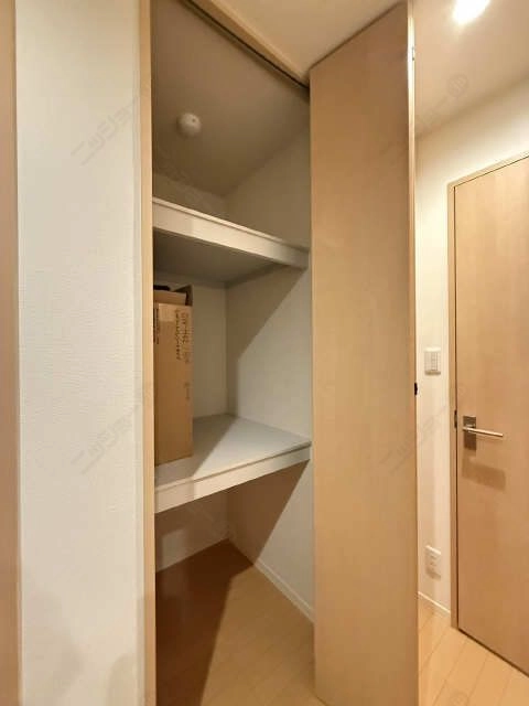 玄関ホール収納