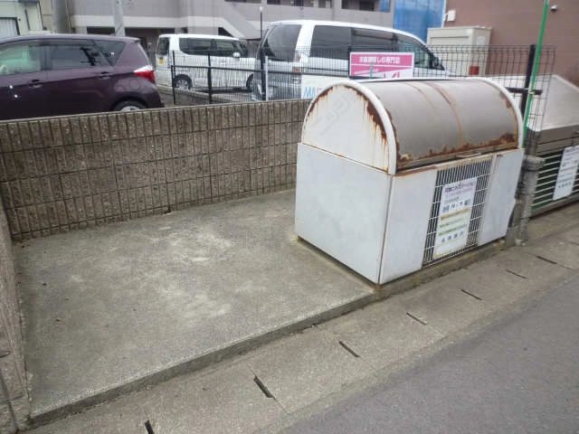 ゴミ置き場