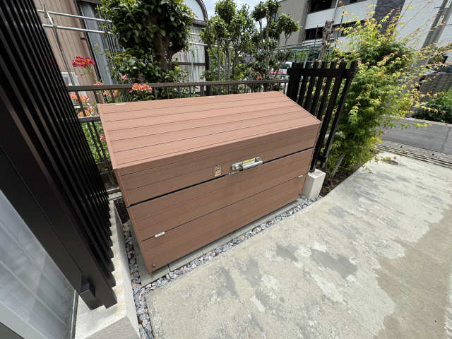 ダストボックス