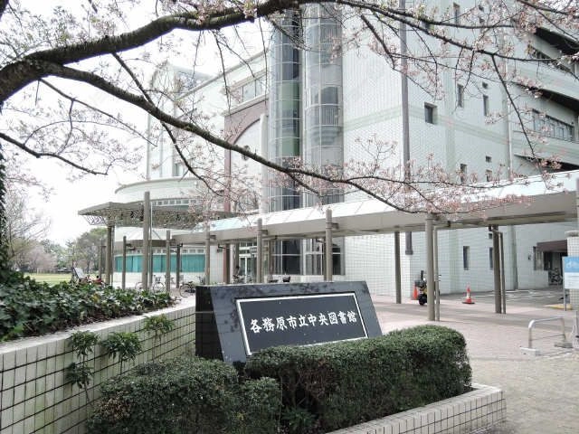 各務原市中央図書館