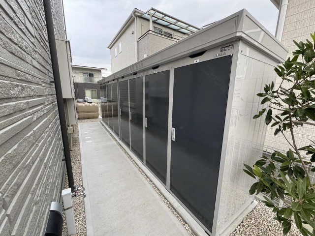 屋外トランクルーム