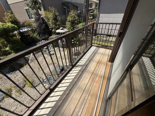 バルコニー