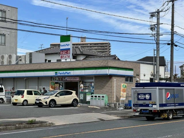 ファミリーマート
