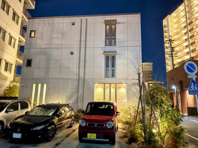 外観（西側から撮影）